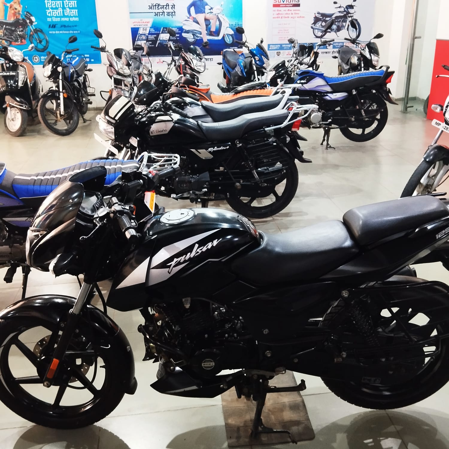 Bajaj pulsar 125 second hand best sale